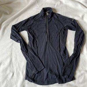 Icebreaker long sleeve quarter sip, merino wool.